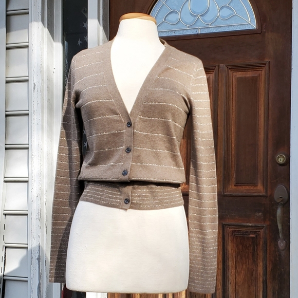 AEO Cardigan light weight sz M - Picture 2 of 6